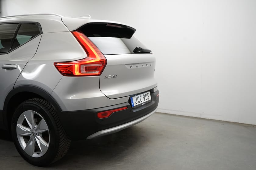 Bild 3 av Volvo XC40 B4 FWD Bensin Core SE II, Baklucka elmanövrerad, Navigation