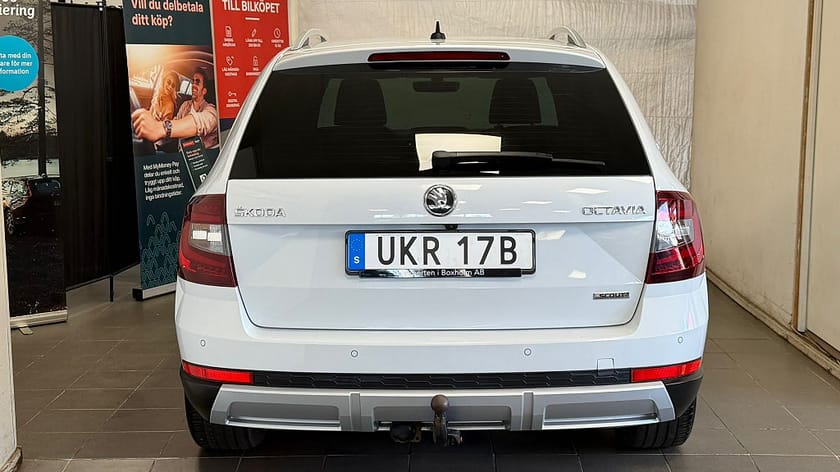 Bild 5 av Škoda Octavia Scout Skoda 2.0 TDI SCR 4x4 |Premium| Cockpit| Euro 6
