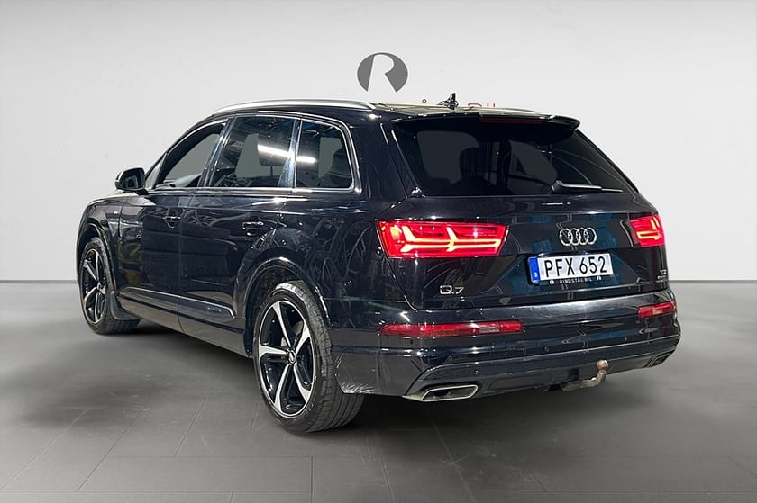 Bild 5 av Audi Q7 3.0 TDI V6 272 HK AUT Q S-LINE D-VÄRM DRAG 7SITS BOSE COCKPIT 21"