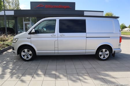 Volkswagen Transporter Kombi 2.0 TDI SCR 4Motion L 204hk 6 sit Pluspaket Drag GPS 1 Ägare