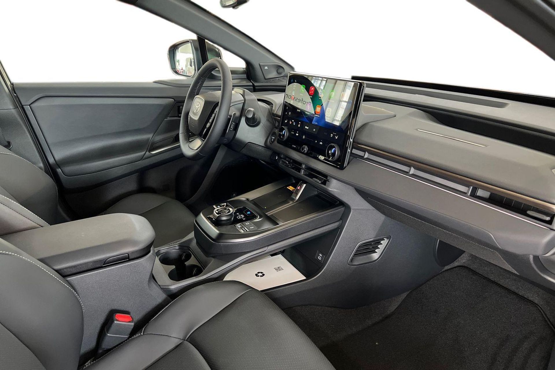 Toyota bZ4X AWD EXECUTIVE - JBL 2026, bild 6/23