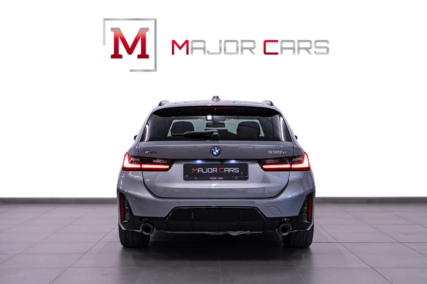 Bild 5 av BMW 330e xDrive Touring M Sport MOMS H/K DAP Wide Skyscraper Grey 292hk