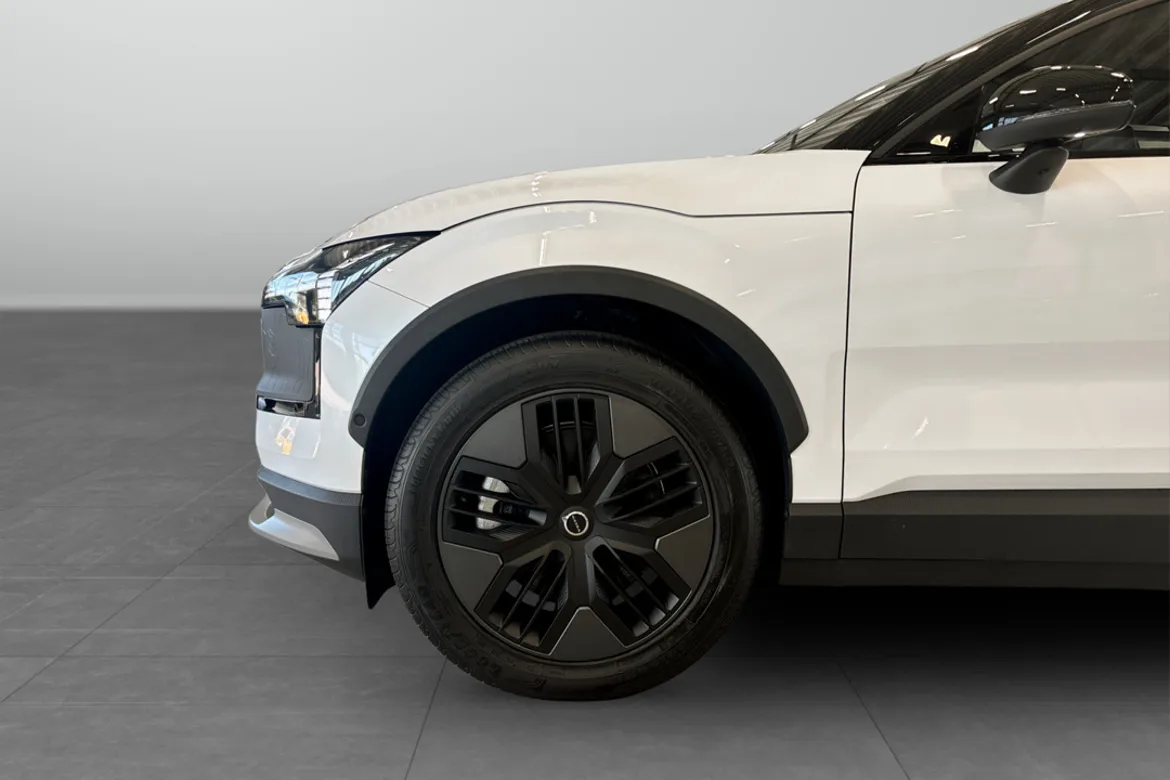 Volvo EX30 Cross Country Twin Motor Performance