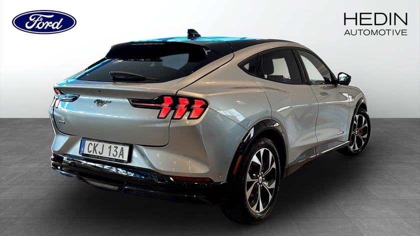 Bild 2 av Ford Mustang Mach-E Long Range AWD LR 351 hk|Teknikpaket+ | 360° kamera |
