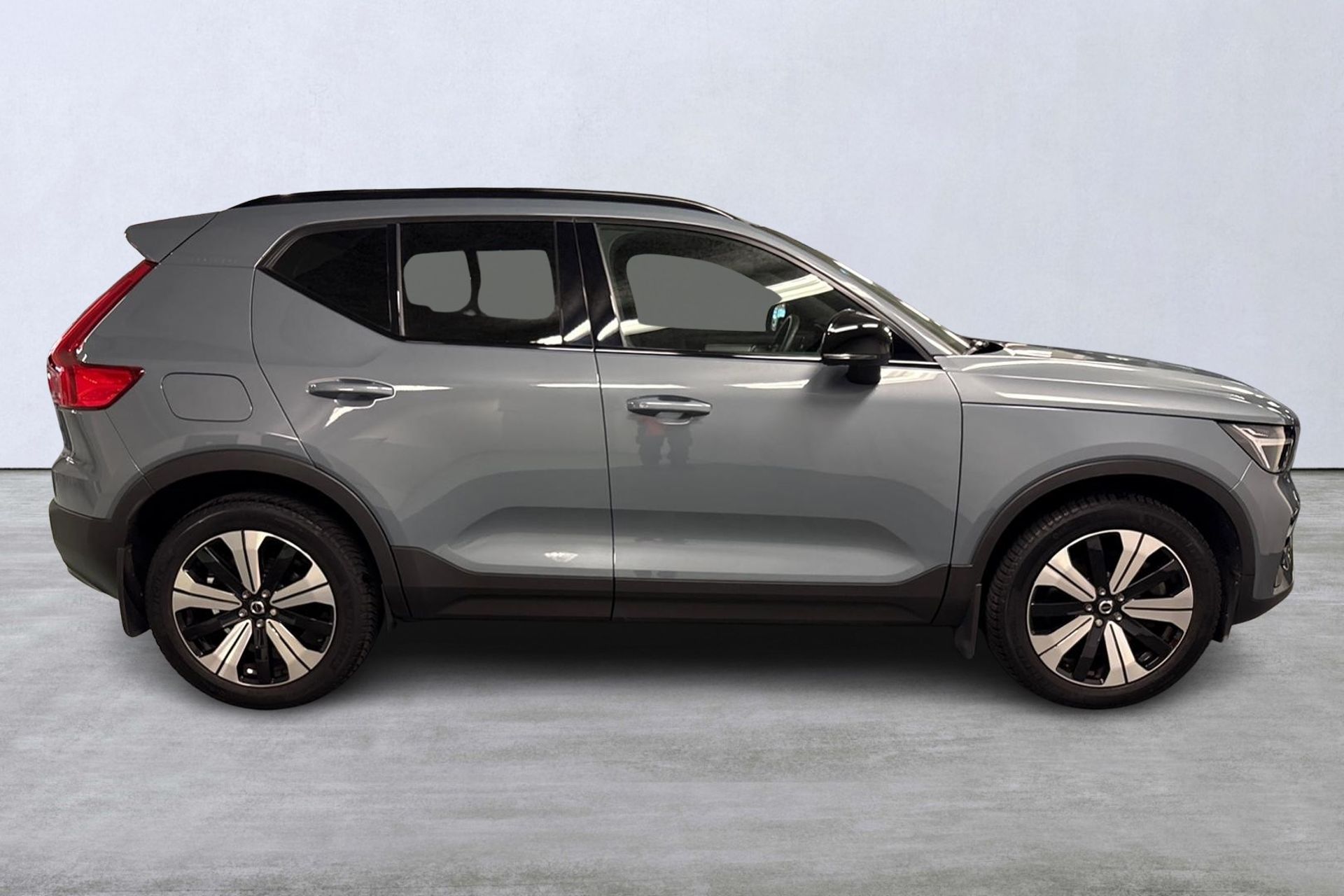 Volvo XC40 Recharge T4 Plus Dark 2023, bild 3/10