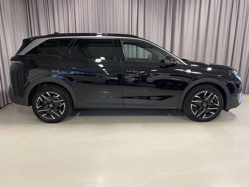 Bild 3 av Peugeot 5008 Hybrid 145