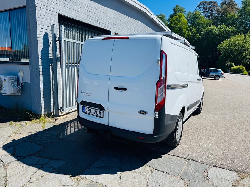 Bild 3 av Ford Transit Custom 290 2.2 TDCi 125HK SKÅP / DRAG / VÄRMARE