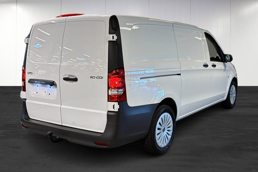 Bild 3 av Mercedes-Benz Vito 110 CDI 2.8t SKÅP LÅNG PRO | Drag | Backkamera | Smartphone