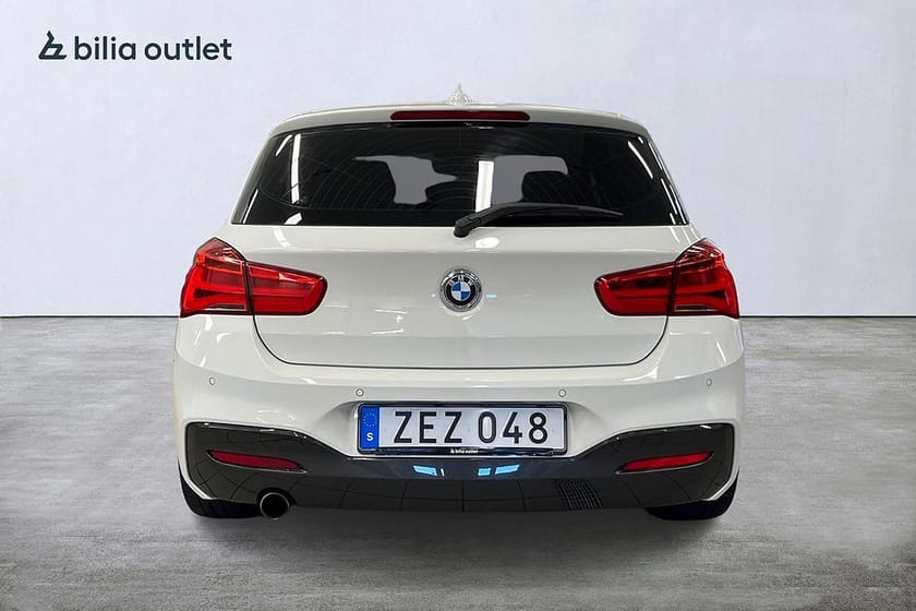 Bild 4 av BMW 118i 136hk 5-dörrars M Sport Shadowline  Keyless PDC