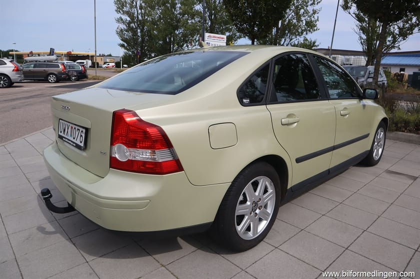 Bild 3 av Volvo S40 2.4 140hk Svensksåld Aut Drag