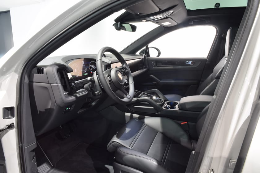 Bild 4 av Porsche Cayenne E-Hybrid Coupé Black Edition / 1.99% Ränta