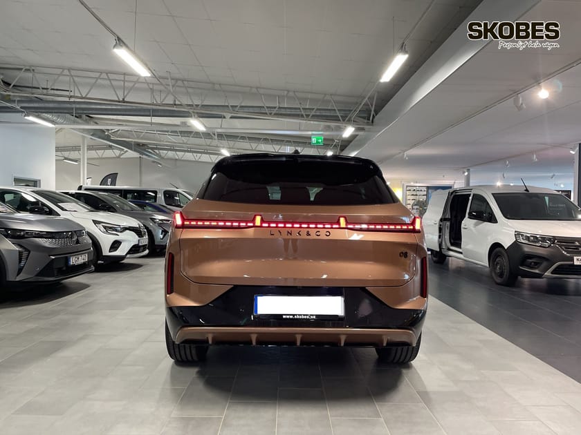 Bild 4 av Lynk & Co 08 PHEV