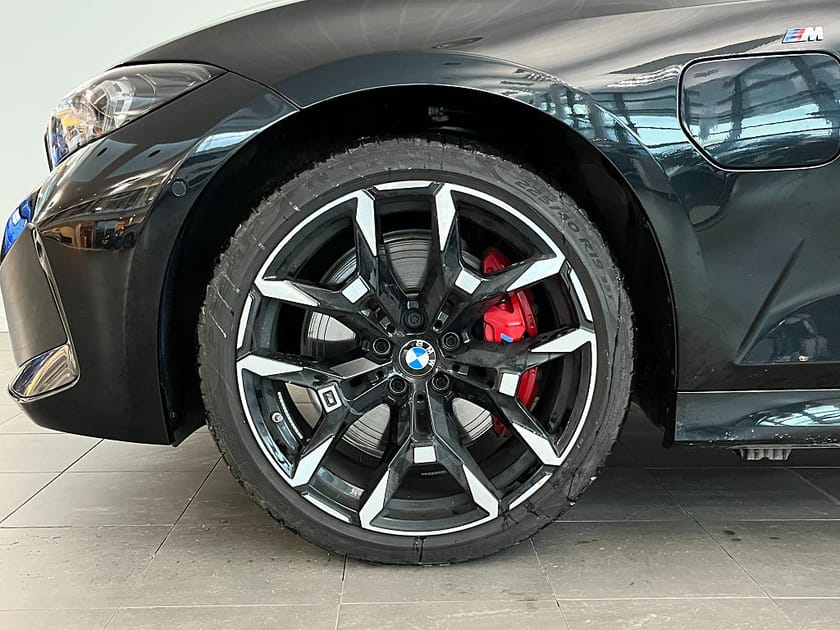 Bild 4 av BMW 330e xDrive Sedan 4,95 ränta M Sport Pro H/K Dragkrok