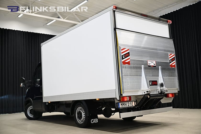 Bild 4 av Iveco Daily 35-140 Chassi Cab 136HK Automat|Volymskåp|Bakgavellyft|Kylbil|Nattkyla