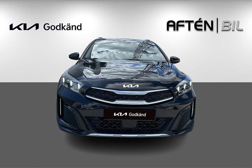 Bild 3 av Kia XCeed Plug-in Hybrid Plug in Action - Godkänd