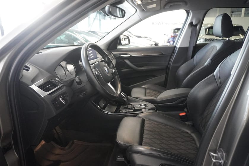 Bild 4 av BMW X1 xDrive20d xLine Drag Backkamera