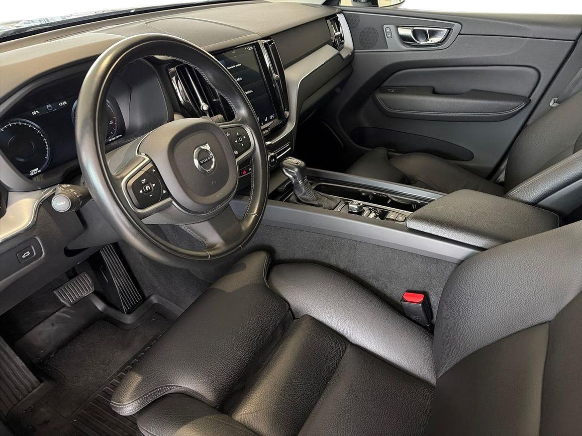 Volvo XC60 2020 - miniatyr 9