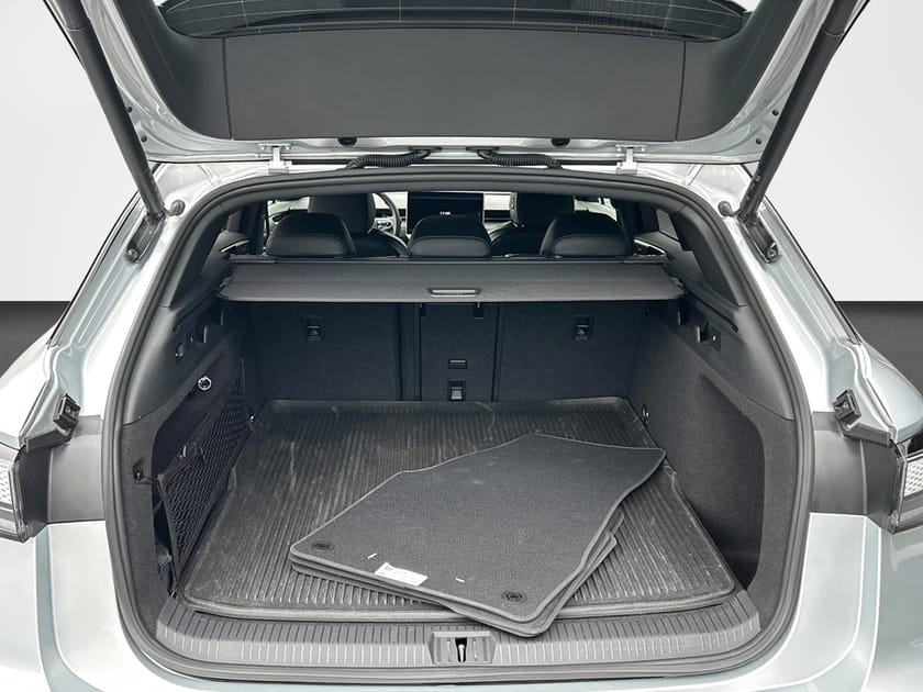 Bild 5 av Volkswagen ID.7 GTX Tourer 86 KWH 340HK Drag Head-up