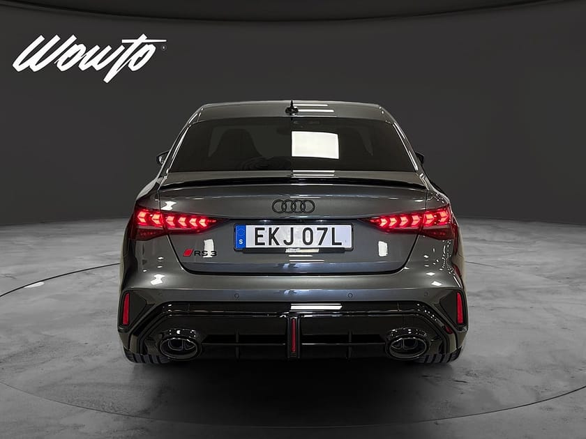 Bild 5 av Audi RS3 Sedan 400HK /Skalstolar /Sportavgas /HuD