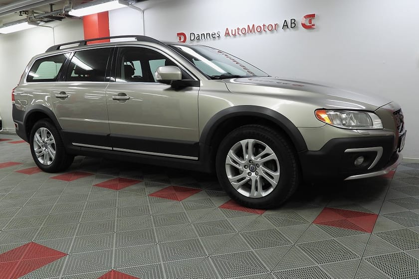 Bild 4 av Volvo XC70 D4 Momentum Drag Taklucka BLIS SoV Hjul adpt farth EU6