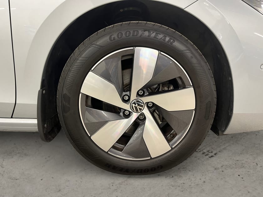 Bild 4 av Volkswagen Passat Sportscombi 1,5 eTSI 150 HK Business DSG