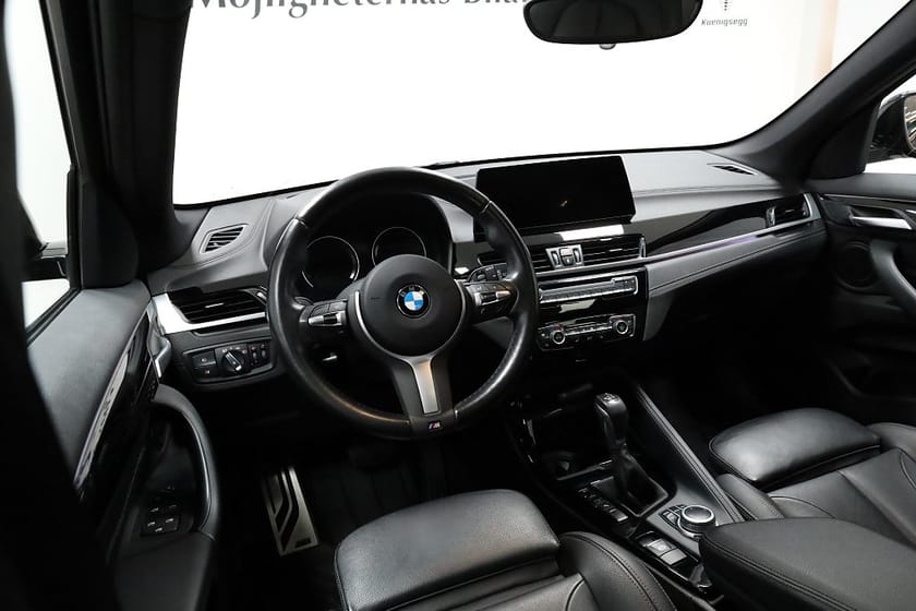 Bild 3 av BMW X1 xDrive25e M Sport / Glastak/El-stolar