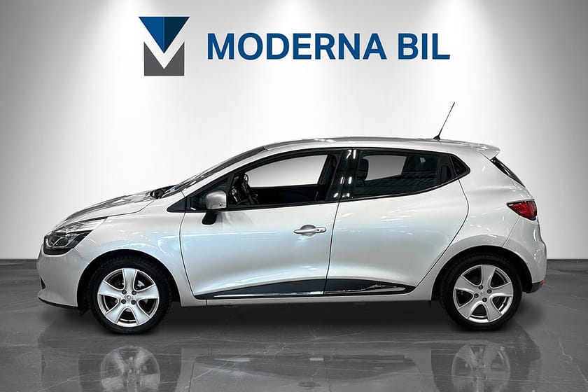 Bild 2 av Renault Clio 0.9 TCe 90hk Navigation Bluetooth Sv-såld Fullservad