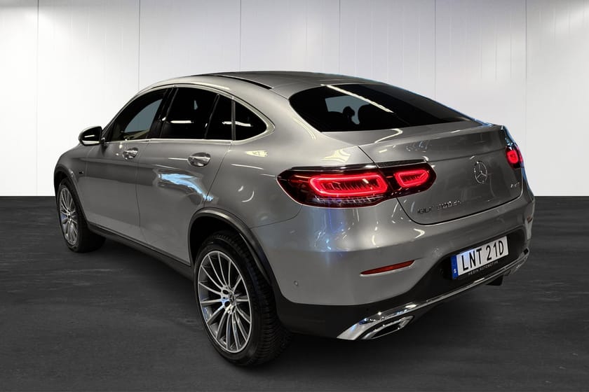 Bild 4 av Mercedes-Benz GLC 300 de Coupé 4MATIC 4M 9G-Tronic | AMG | Drag | Navi | Smartphone |