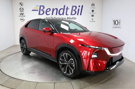Mazda CX-6e 78 kWh | Takumi | Vinterhjul & Service | 3.99% RÄNTA