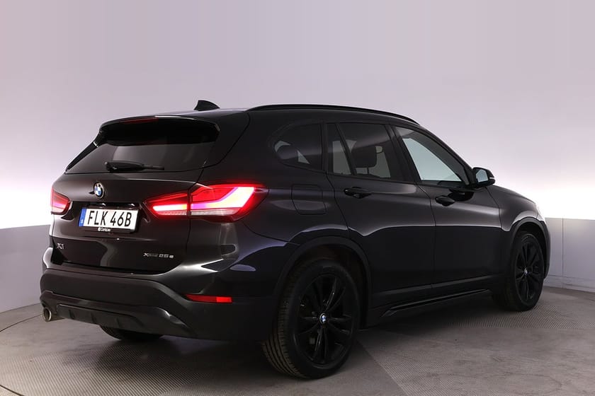 Bild 5 av BMW X1 xDrive25e Sportline HUD PDC LED Värmare Navi