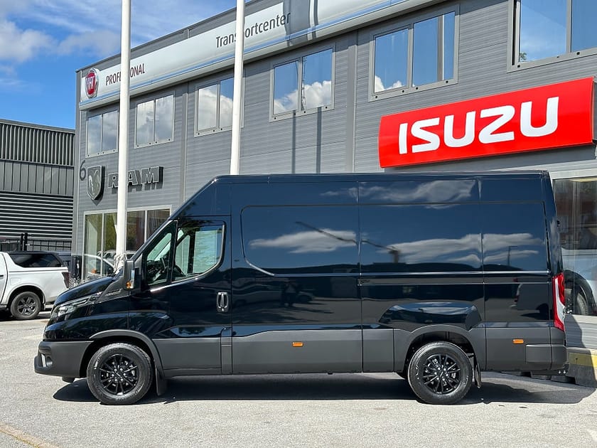 Bild 3 av Iveco Daily 35-210 Van 3.0 210 HK JTD Hi-Matic | Backkamera |