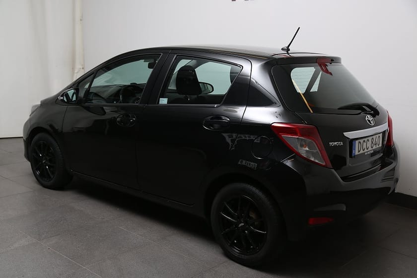 Bild 4 av Toyota Yaris 1,33 Dual VVT-i Active 5-dörrar Kamera Motorvärmare