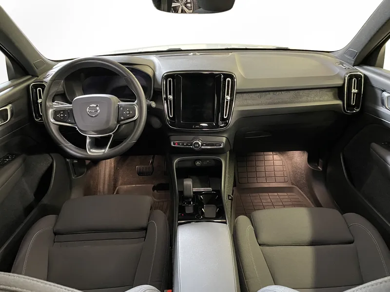 Bild 11 av 17 – Volvo XC40 Recharge Core Edition