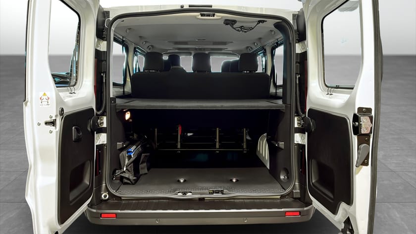Bild 3 av Renault Trafic Passenger L2 | OMGÅENDE LEVERANS | 9-SITSIG | 150 hk AUTOMAT