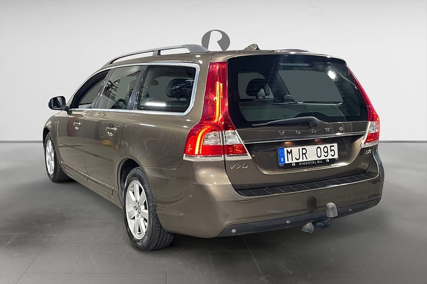Bild 5 av Volvo V70 D3 136 HK AUT MOMENTUM DRAG P-VÄRM PDC KAMREMBYTT