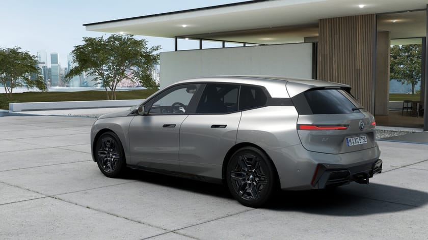 Bild 2 av BMW iX xDrive60 M Sport Supercharged Drag DA Pro B W