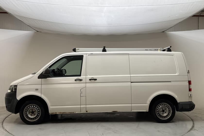 Bild 2 av Volkswagen Transporter T5 2.0 TDI 4M (140hk) L2 Värmare Drag