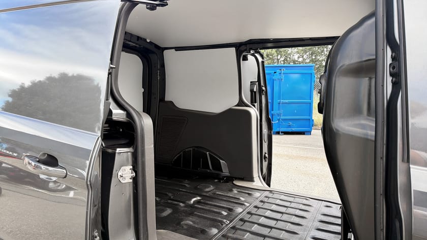 Bild 5 av Ford Transit Connect 210 LWB L2 Sport 120HK / Carplay / Dubbla dörrar/ Värmare