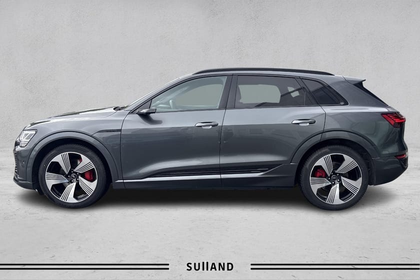 Bilde 2 av Audi Q8 55 e-tron quattro s line plus