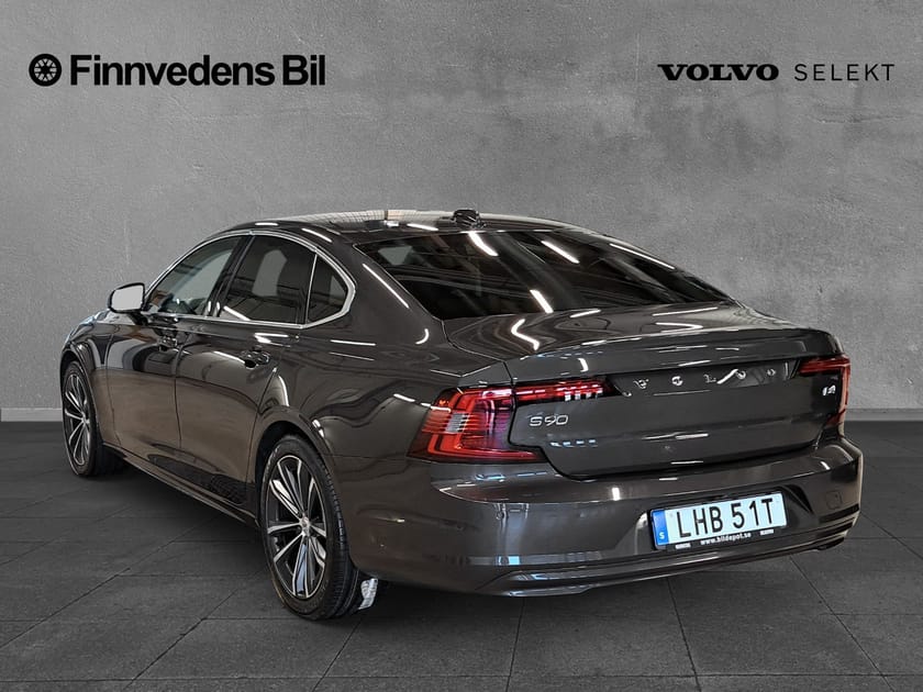 Bild 3 av Volvo S90 B4 FWD Bensin Momentum Advanced
