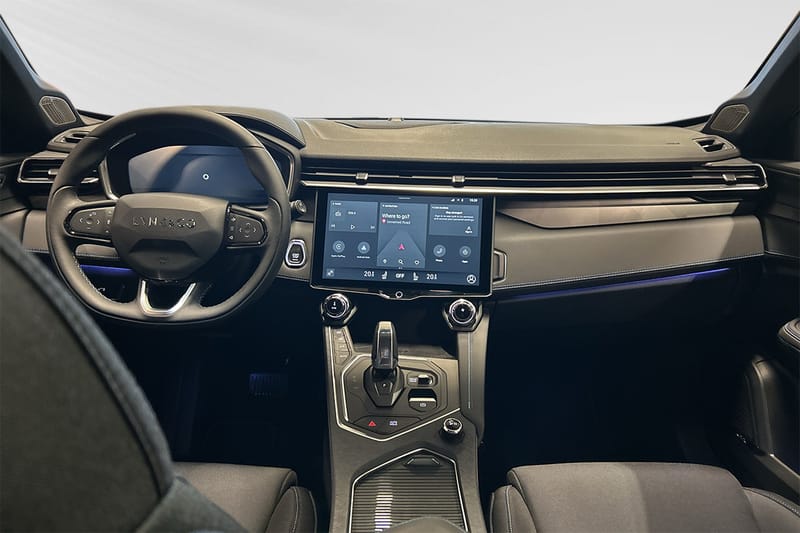 Lynk & Co 01 PHEV