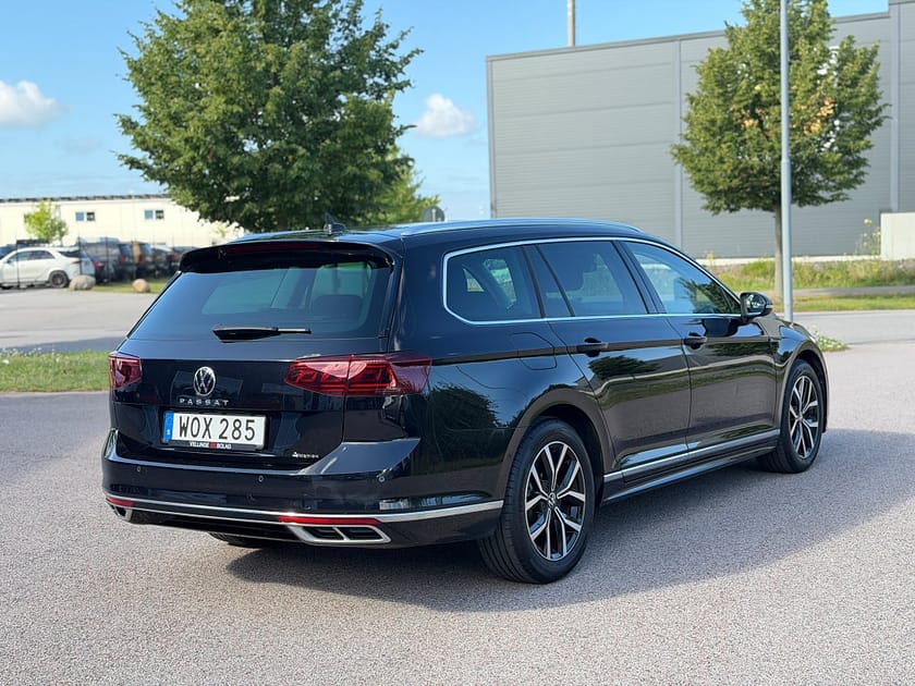 Bild 5 av Volkswagen Passat Sportscombi 2.0 TDI R-line 4M Värmare Drag B-Kamera