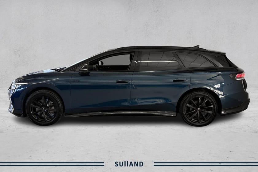 Bilde 2 av Volkswagen ID.7 GTX Tourer