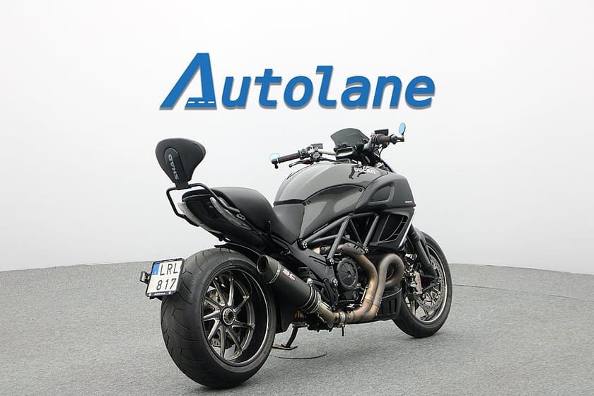 Bild 5 av Ducati Diavel Carbon* SC-project, ABS, Körlägen, Keyless