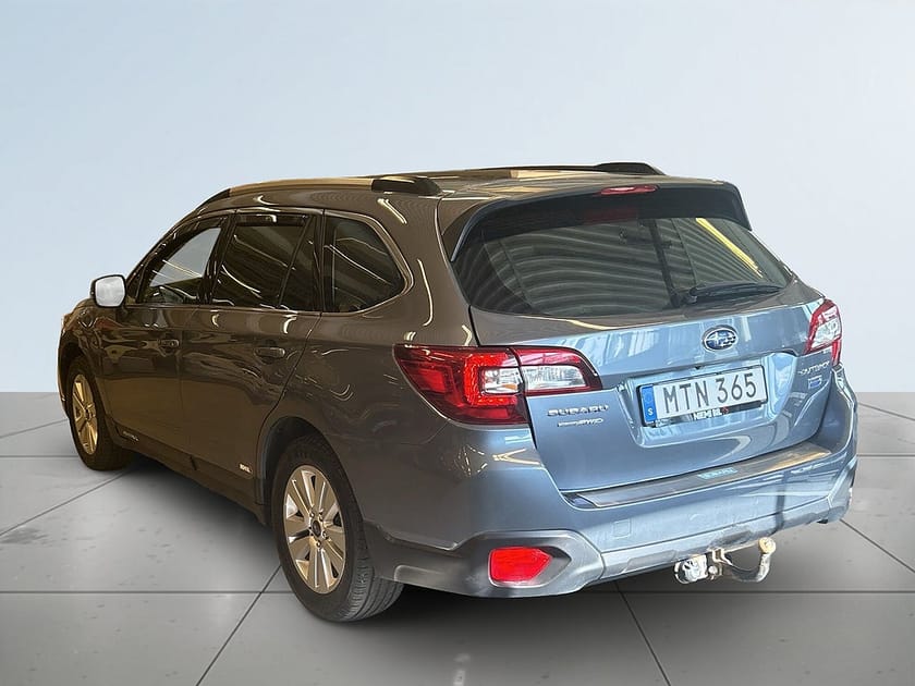 Bild 5 av Subaru Outback 2.0 4WD Lineartronic Elstol/Kamera/SoV-Däck/P-Sens/Drag