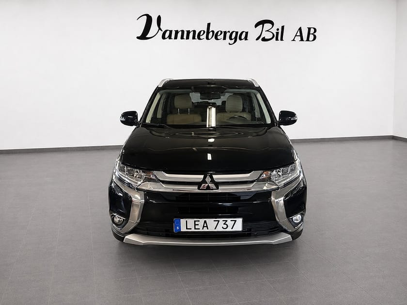 Bild 2 av Mitsubishi Outlander 2.2 Di-D 4WD Business Euro 6