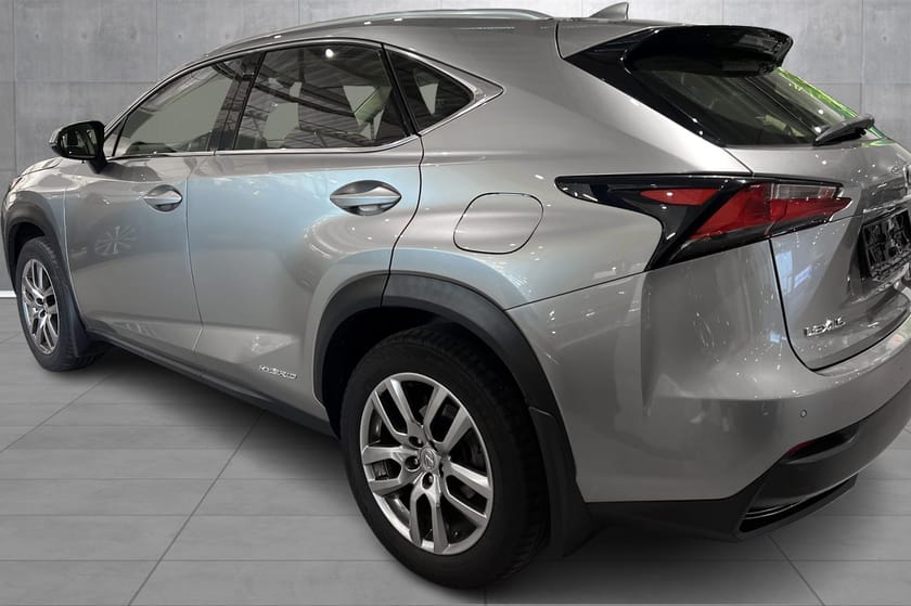 Bilde 3 av Lexus NX 300h AWD 