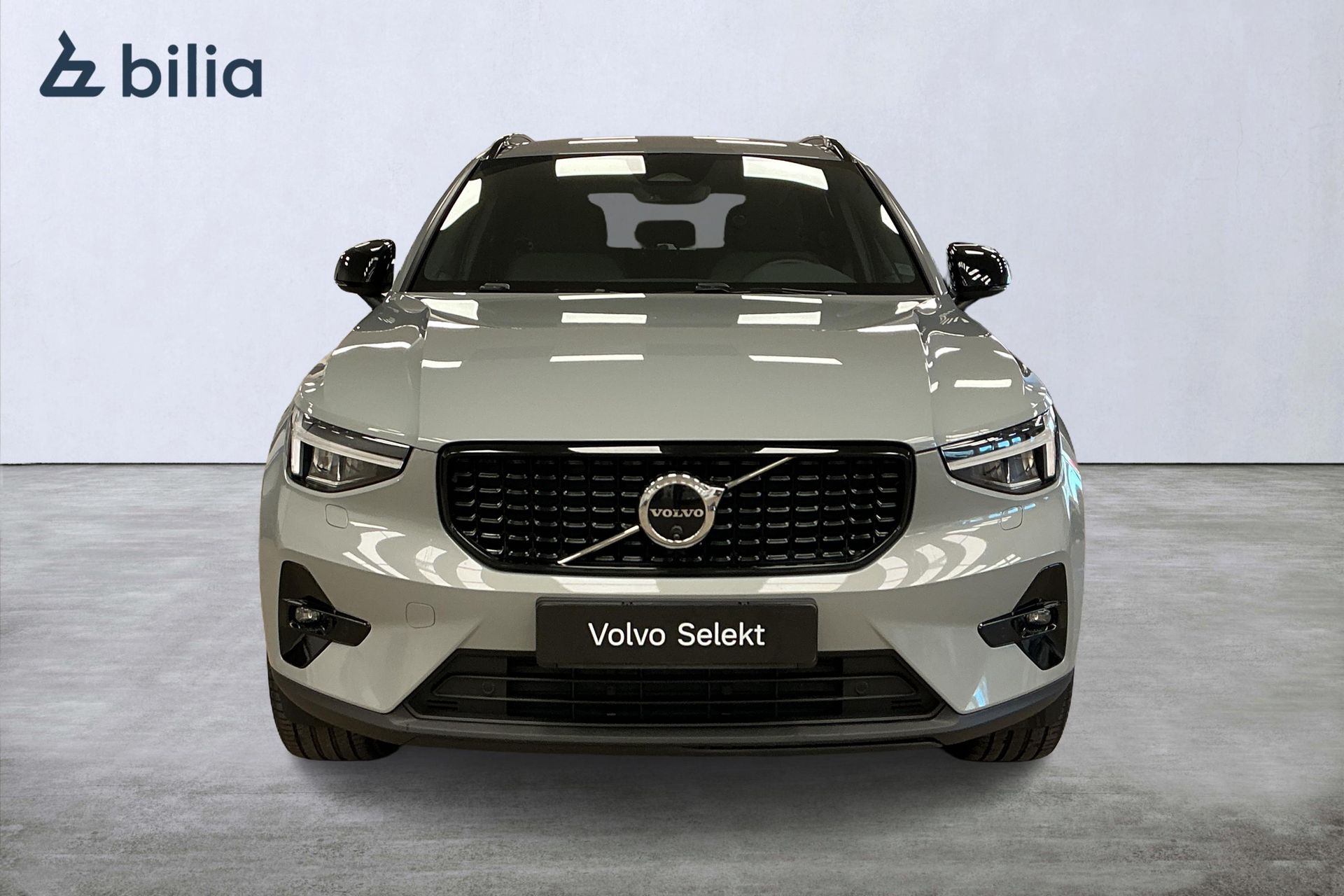 Volvo XC40 B3 FWD Bensin Plus Dark 2025, bild 6/10