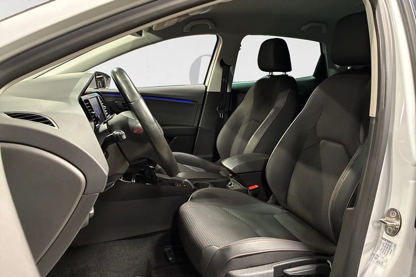 Bild 3 av SEAT Leon 1.0 TSI 115 HK FR COCKPIT PDC BEATS NYBES 9700MIL 17"
