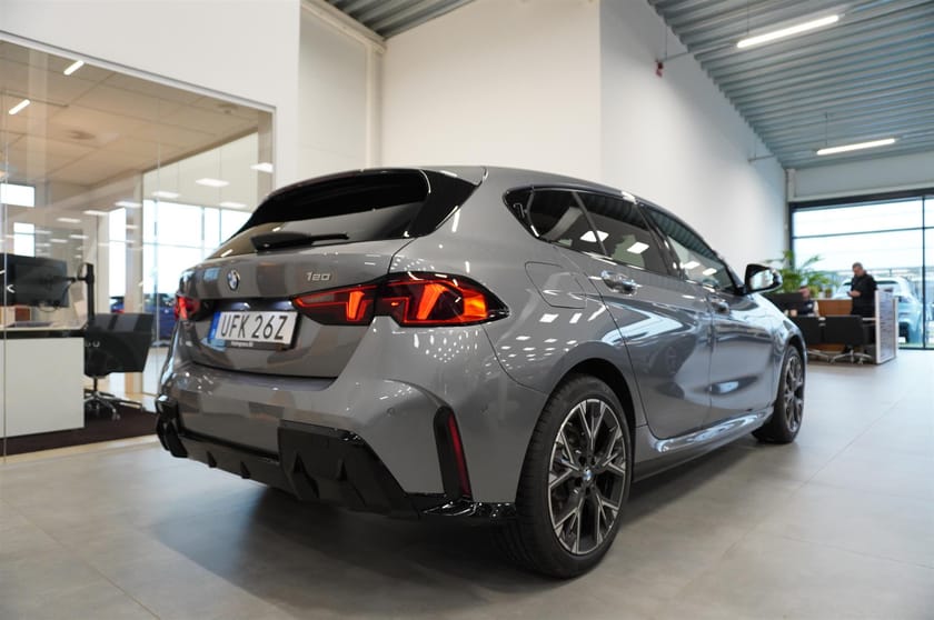 Bild 5 av BMW 120 120i M-Sport Design Rattvärme Backkamera